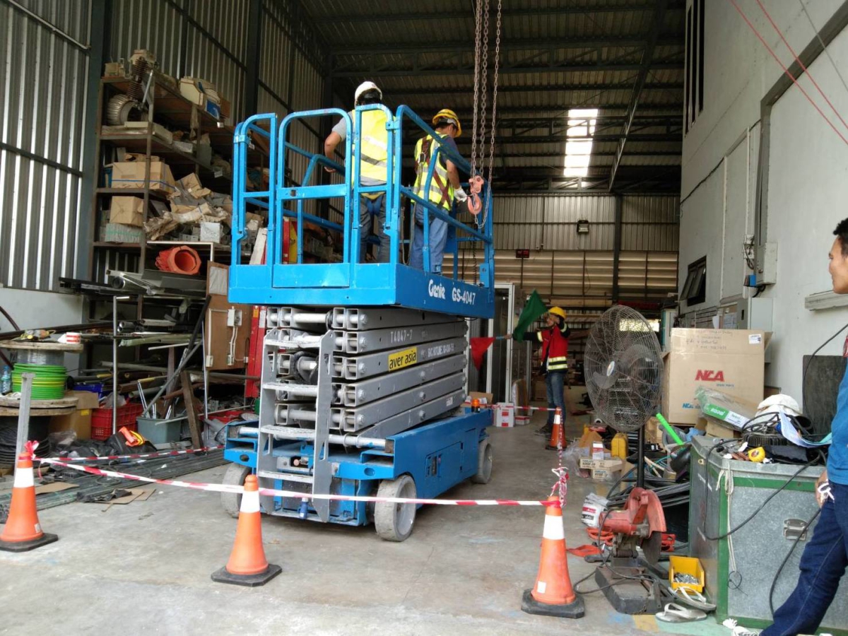 LINE_ALBUM_รถกระเช้า (ต่อ)_250828_17.jpg - หลักสูตรรถกระเช้า X-Lift และ Boom Lift